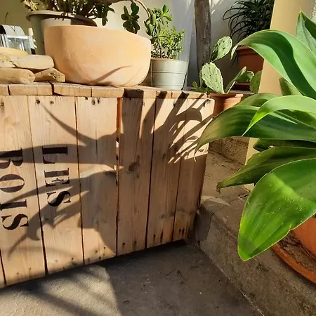 Les Bois Flottes . De La Verne Privat bolig *