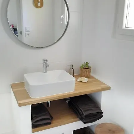 Les Bois Flottes . De La Verne Accommodatie bij particulieren