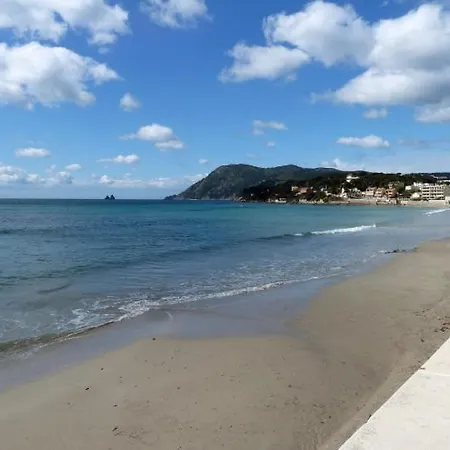 Les Bois Flottes . De La Verne Privat bolig La Seyne-sur-Mer