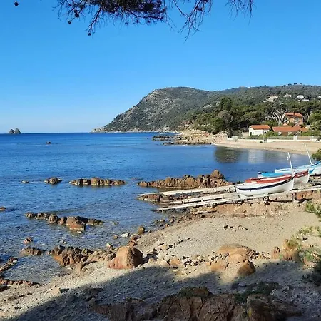 Privat bolig Les Bois Flottes . De La Verne